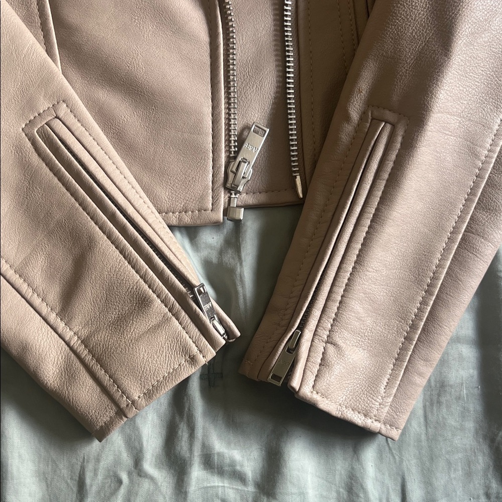 Abercrombie & Fitch Women's Light Pink Leather Jacket - Picture 4 of 4